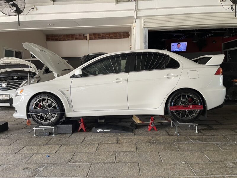 ขาฉิ่งปรับระดับ M16 x 150 พร้อมน็อตตัวเมีย (ราคาต่อ 1 ตัว)